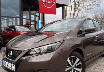 Nissan Leaf 86.972 km 12.750 &euro; Magdeburg 39120