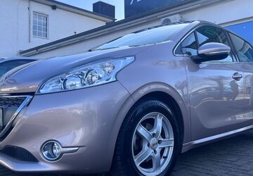 Peugeot 208 78.000 km 6.890 &euro; Magdeburg 39120